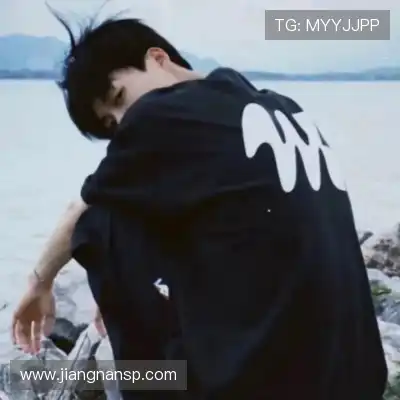 荣杏暖
